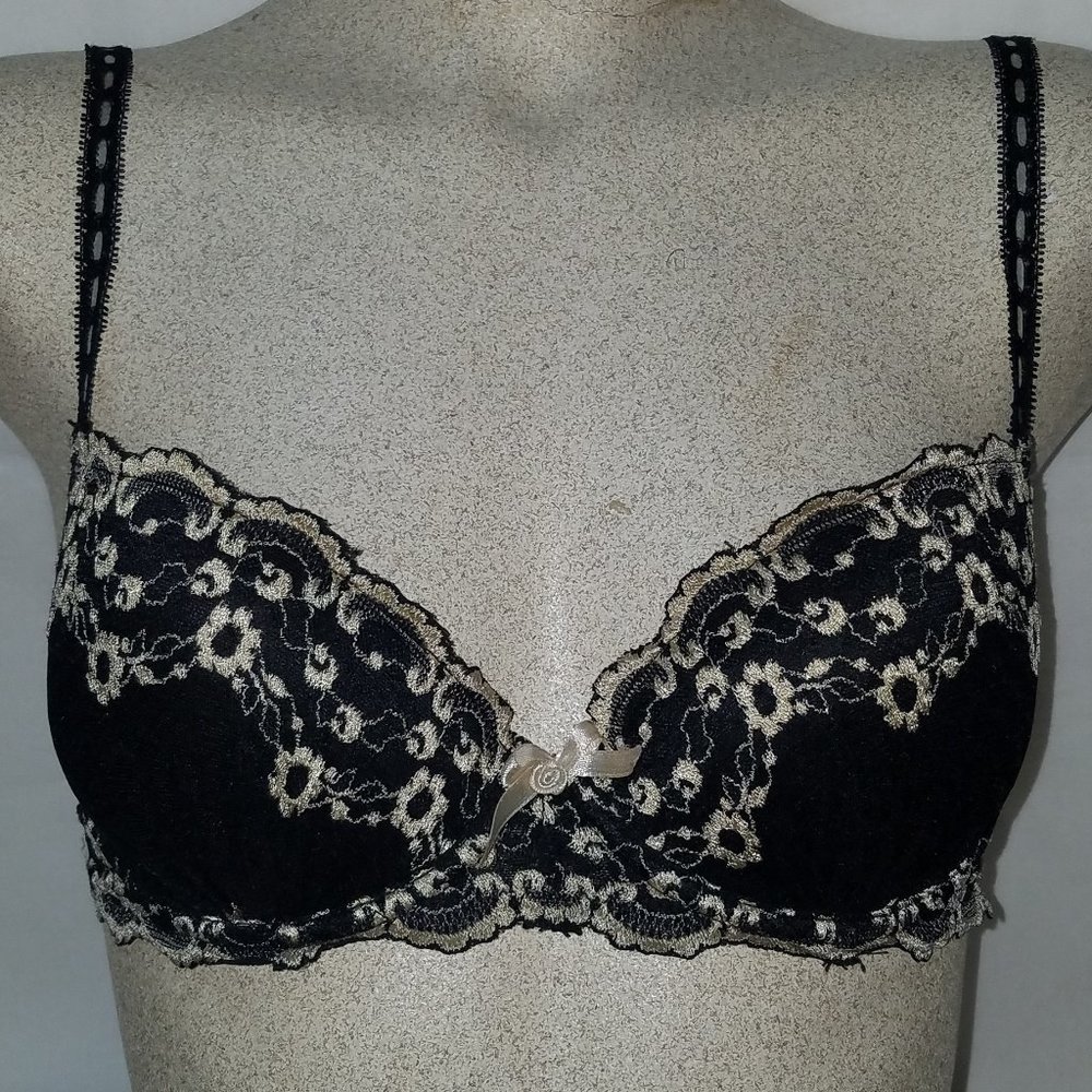 Sophie B Black and Cream Lace Bra Size 34B
